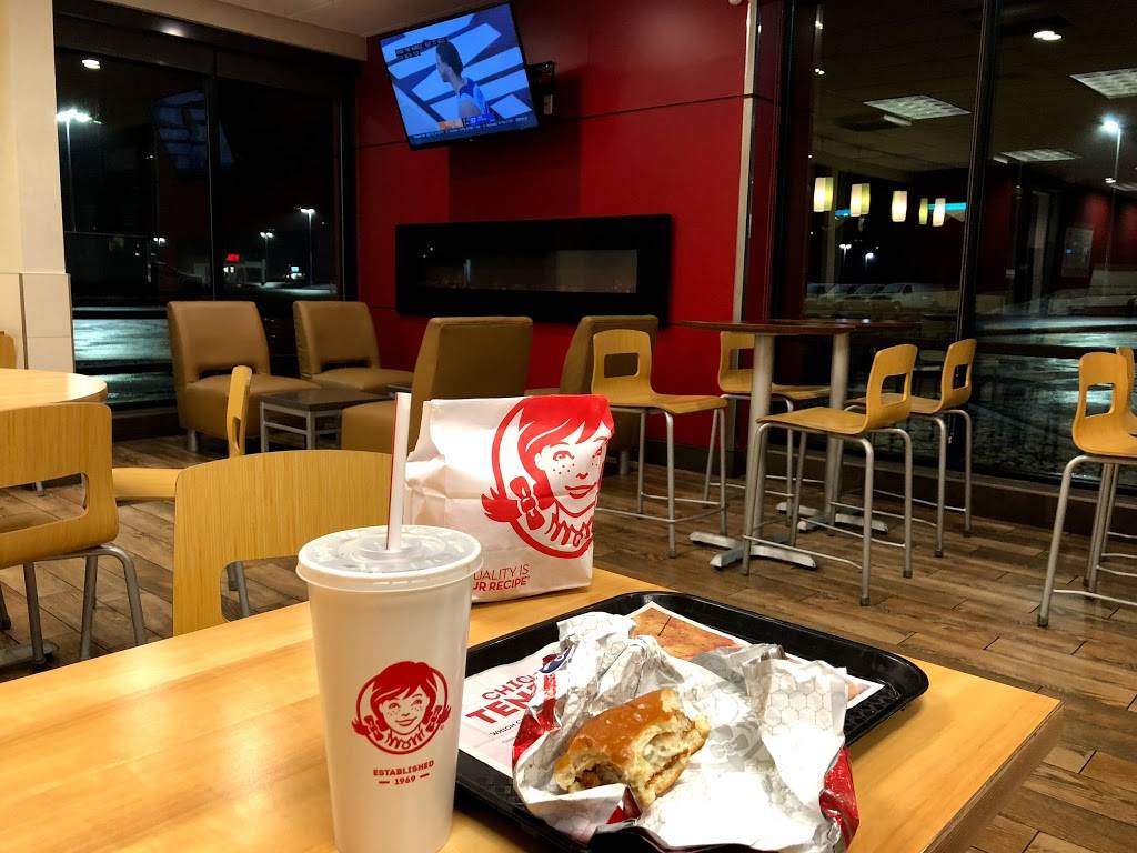 Wendys | restaurant | 3193 Manchester Rd, Akron, OH 44319, USA | 3306459660 OR +1 330-645-9660