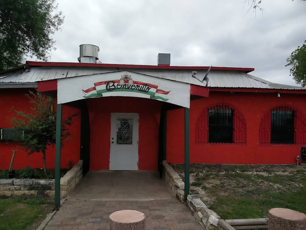 El Agazajo Bar & Grill | restaurant | 2408 S Hwy 183, Austin, TX 78744, USA | 5123892448 OR +1 512-389-2448