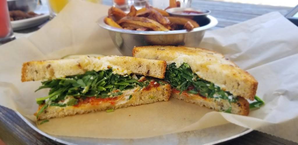 The Hive | restaurant | 215 10th St, Augusta, GA 30901, USA | 7068363661 OR +1 706-836-3661