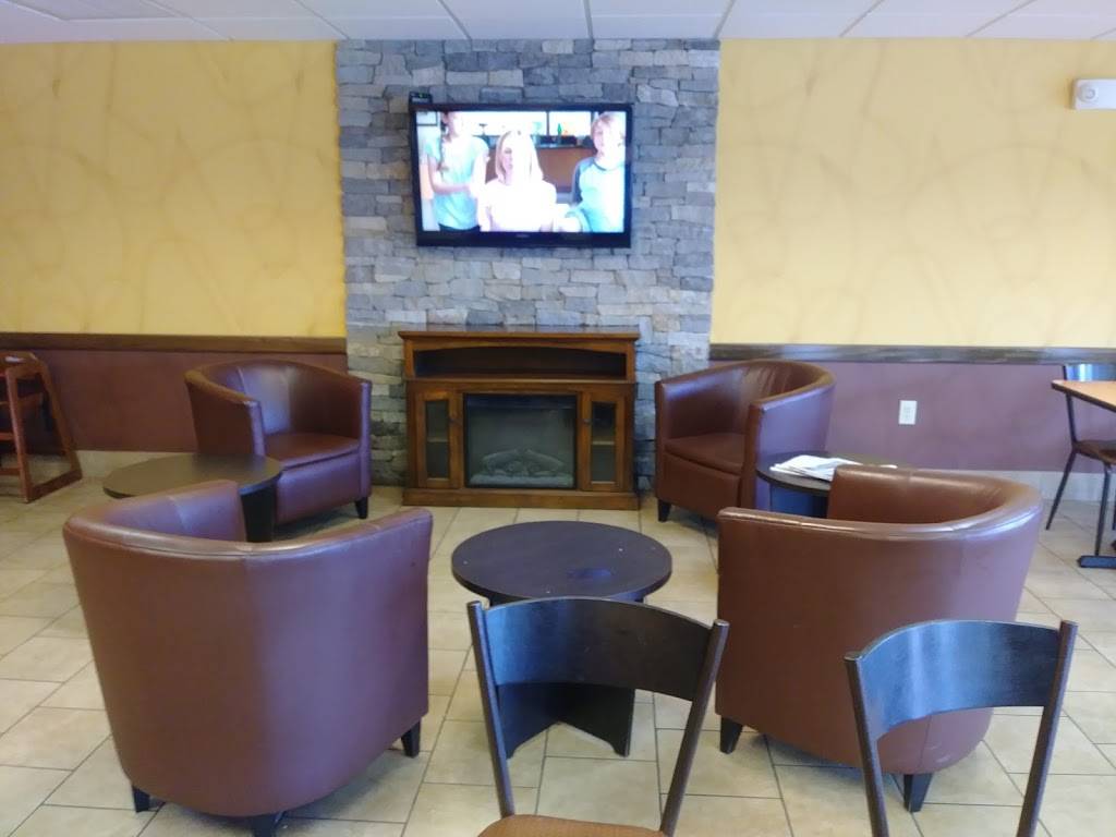 Dunkin | bakery | 1735 Stafford Rd, Tiverton, RI 02878, USA | 4016251063 OR +1 401-625-1063