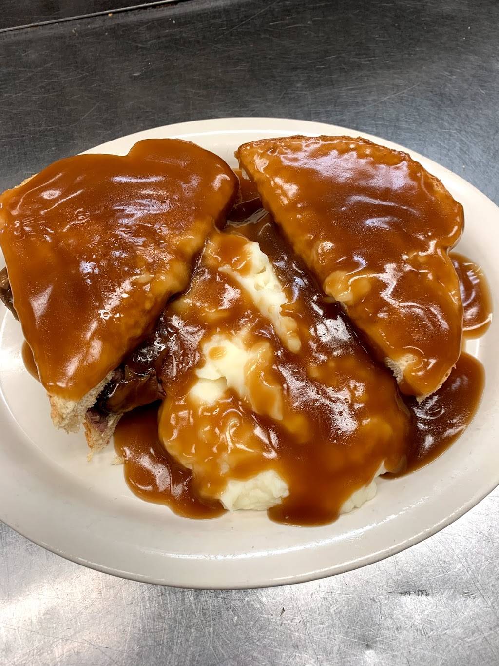 Round the Corner Grill | restaurant | 19 S Bittner Rd, New Palestine, IN 46163, USA | 3178611900 OR +1 317-861-1900