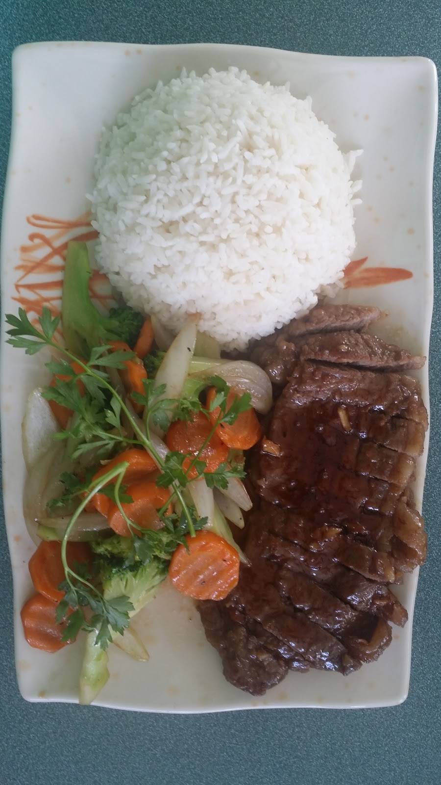 Pho Uy-Vu | restaurant | 300 S Fayette St, Shippensburg, PA 17257, USA | 7173007926 OR +1 717-300-7926