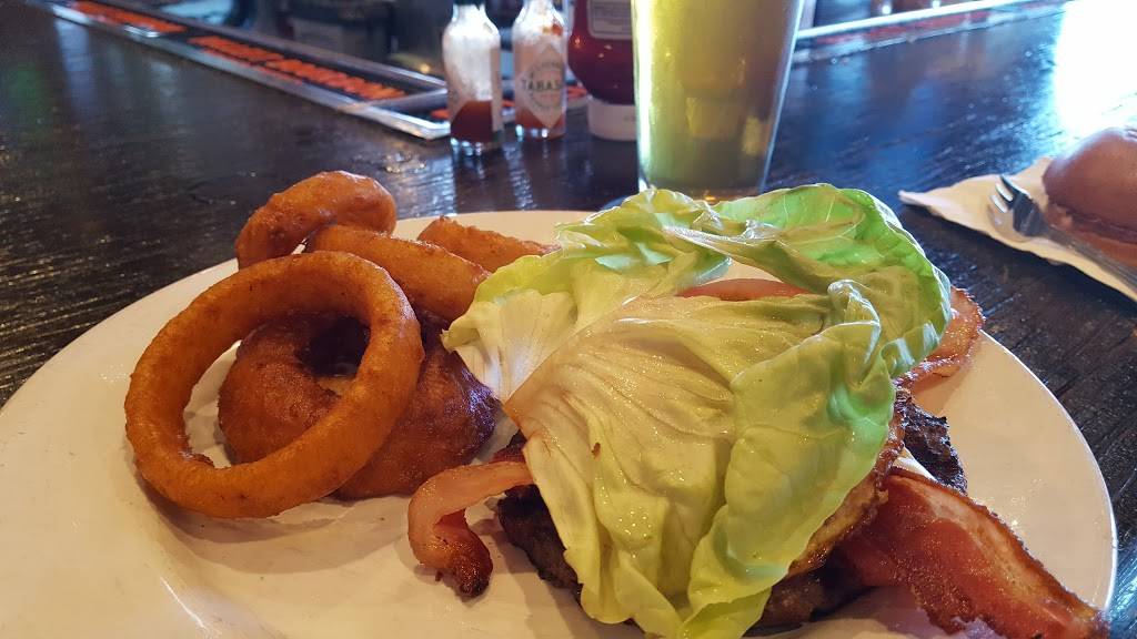 OC Tavern | restaurant | 2369 S El Camino Real, San Clemente, CA 92672, USA | 9495428877 OR +1 949-542-8877