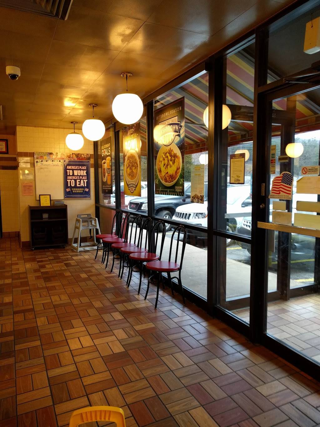 Waffle House | meal takeaway | 7035 Dayton Pike, Hixson, TN 37343, USA | 4238433909 OR +1 423-843-3909