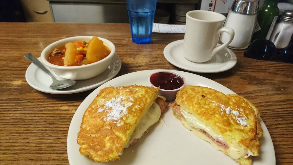 Flos Airport Cafe | cafe | Chino Airport, 7000 Merrill Ave #8, Chino, CA 91710, USA | 9095973416 OR +1 909-597-3416