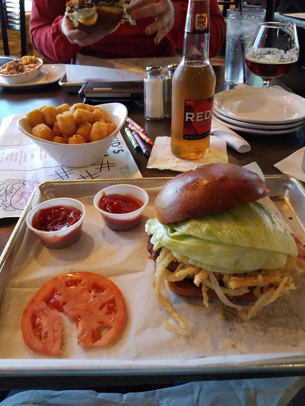 Pints & Quarts | restaurant | 950 W Norton Ave, Muskegon, MI 49441, USA | 2318309889 OR +1 231-830-9889