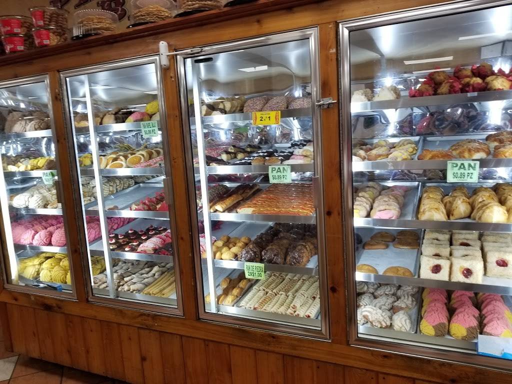 La Michoacana Meat Market | bakery | 2107 Goliad Rd, San Antonio, TX 78223, USA | 2103590152 OR +1 210-359-0152