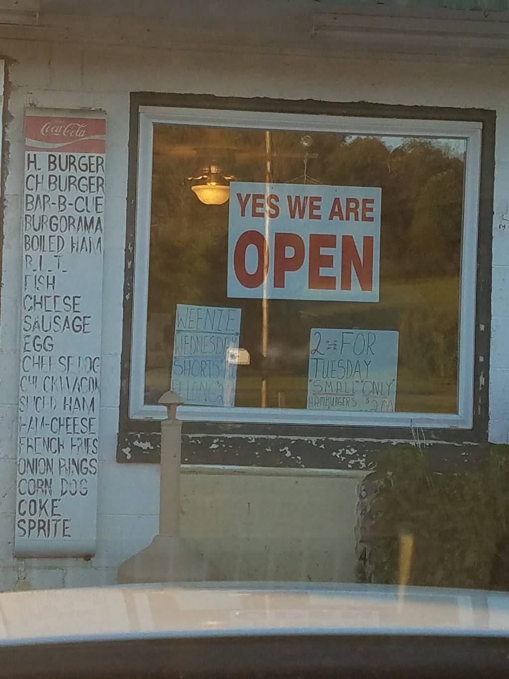 B & P Drive In | restaurant | 905 Floyd Pike, Hillsville, VA 24343, USA | 2767287896 OR +1 276-728-7896