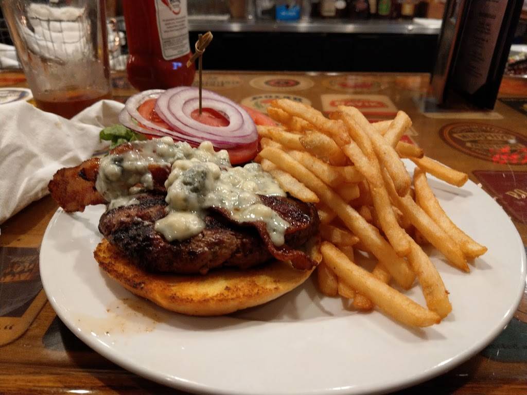 Coasters Taphouse | restaurant | 5675 N Atlantic Ave #122, Cocoa Beach, FL 32931, USA | 3216133041 OR +1 321-613-3041