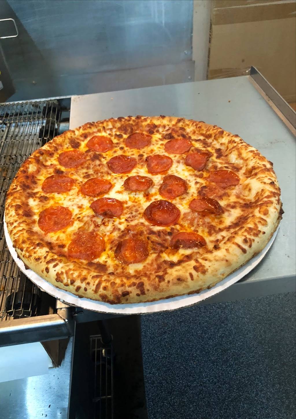 Hunt Brothers Pizza | meal takeaway | 1137 N Castle Heights Ave, Lebanon, TN 37087, USA | 6157844092 OR +1 615-784-4092