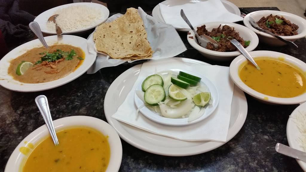 Hyderabad House | restaurant | 2225 W Devon Ave, Chicago, IL 60659, USA | 7733811230 OR +1 773-381-1230