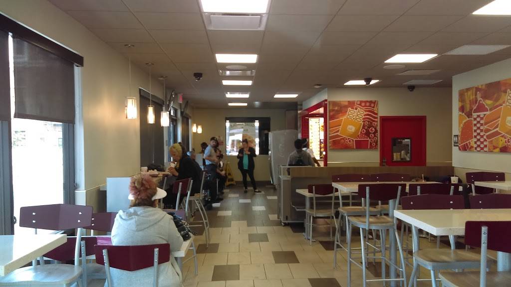 Jack in the Box | restaurant | 1900 W 6th St, Los Angeles, CA 90057, USA | 2134831768 OR +1 213-483-1768