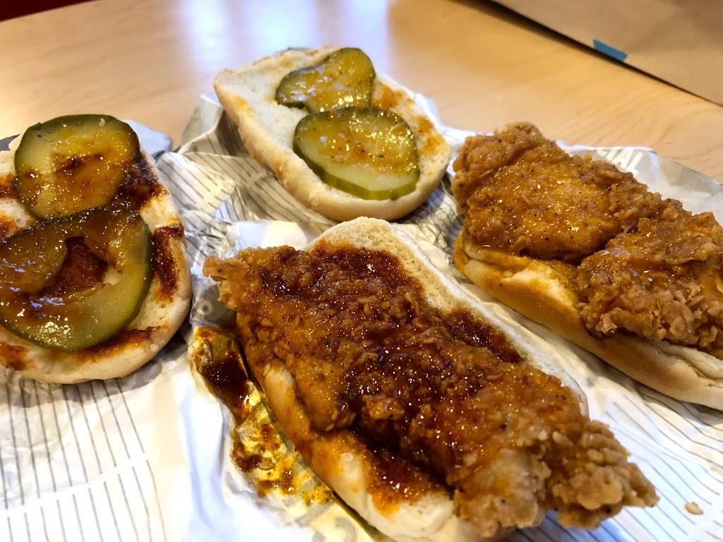 KFC | restaurant | 218 Broad St, Bridgewater, MA 02324, USA | 5086978436 OR +1 508-697-8436