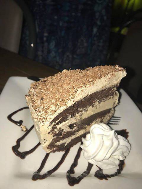 Resto-bar Le Bouchette | restaurant | 43 Rue Principale, Bouchette, QC J0X 1E0, Canada | 8735668989 OR +1 873-566-8989