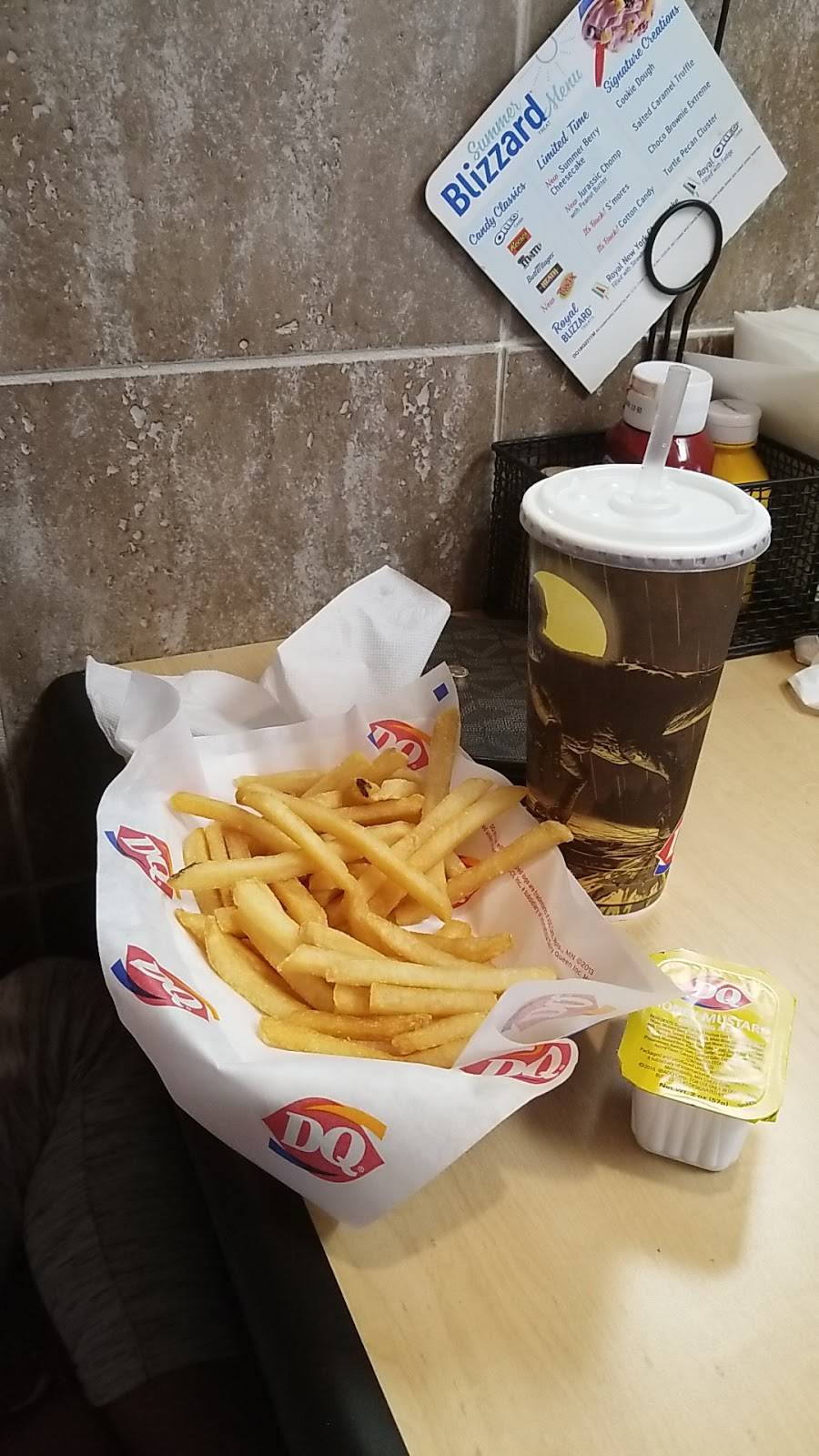 Dairy Queen Grill & Chill | restaurant | 3101 N 66th St N, St. Petersburg, FL 33710, USA | 7273438424 OR +1 727-343-8424