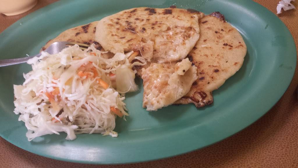 Kelly Pupuseria | restaurant | 5446 W Ridgecreek Dr, Houston, TX 77053, USA | 2818353231 OR +1 281-835-3231