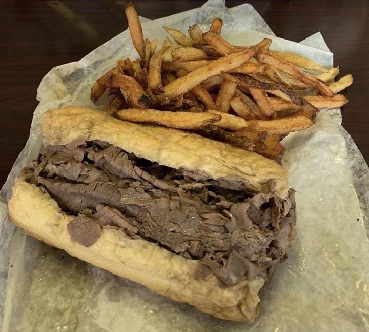 Charleys Philly Steaks | restaurant | 21 Romines Dr, Morris, IL 60450, USA | 8159425690 OR +1 815-942-5690