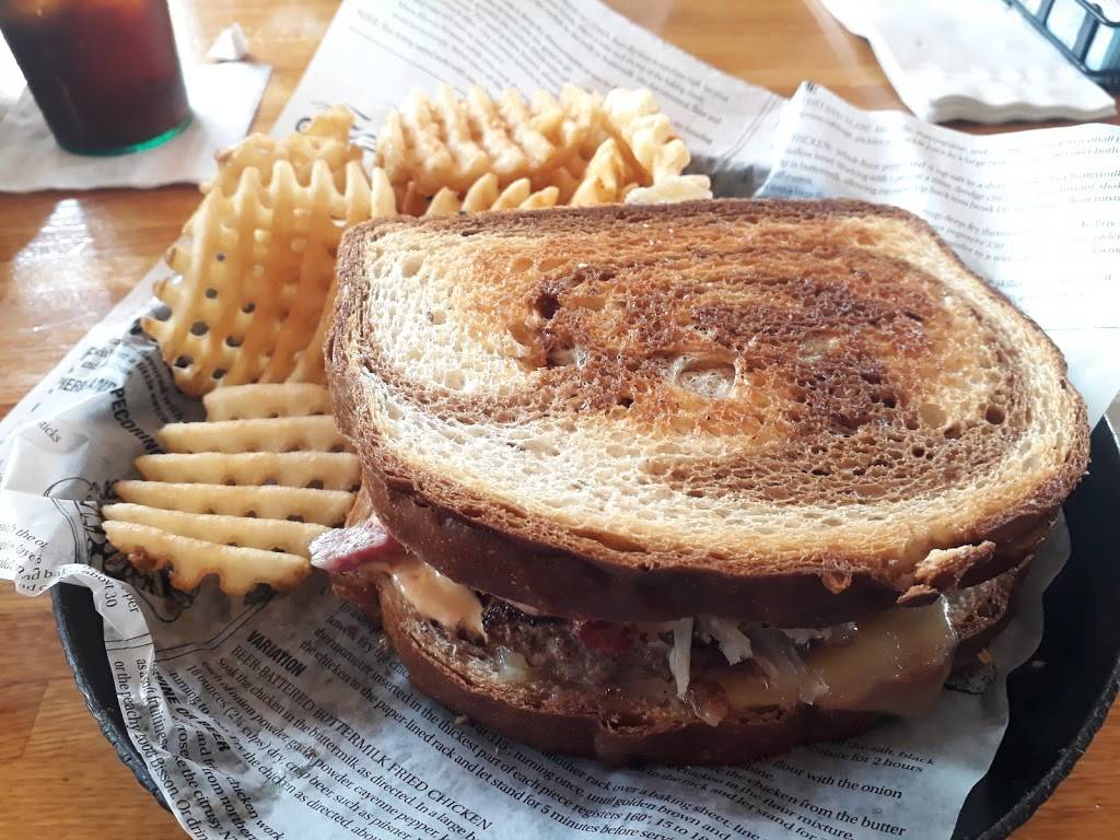 Charcoal Grill & Rotisserie | restaurant | 8300 Washington Ave, Mt Pleasant, WI 53406, USA | 2628849400 OR +1 262-884-9400