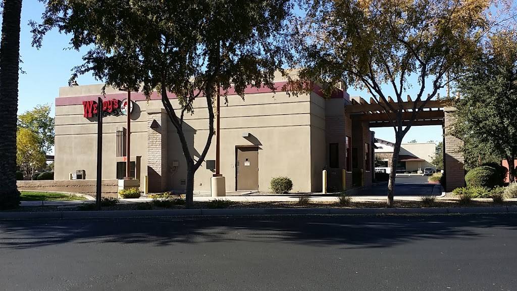 Wendys | restaurant | 4684 E Ray Rd, Gilbert, AZ 85296, USA | 4808403043 OR +1 480-840-3043