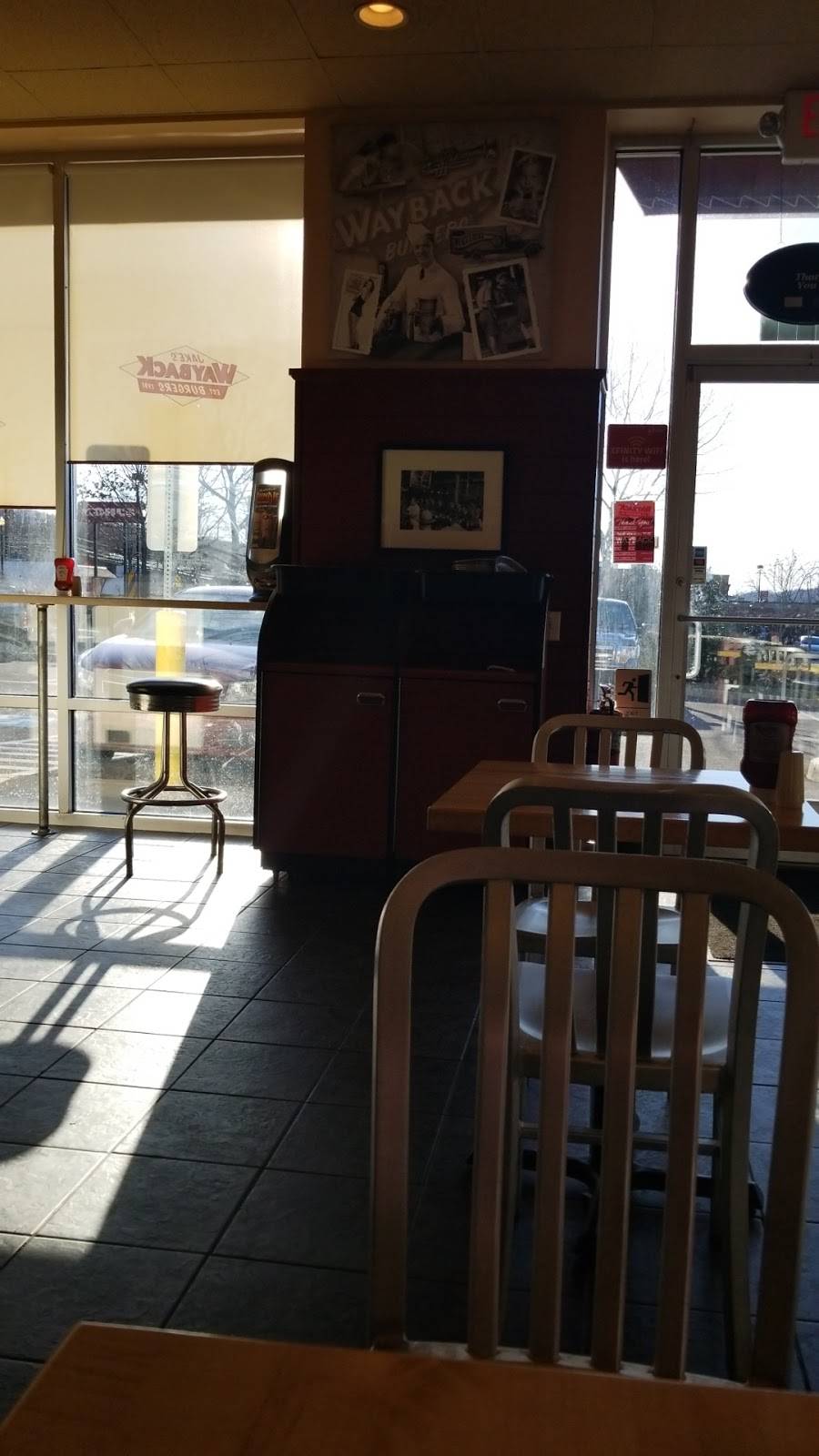 Wayback Burgers | restaurant | 3483 Lincoln Hwy, Thorndale, PA 19372, USA | 6103809500 OR +1 610-380-9500