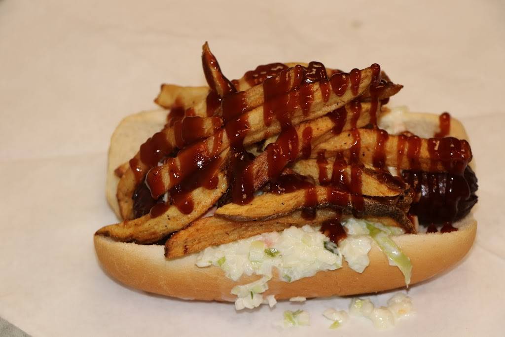 Captain Chicken | restaurant | 4561 Warner Rd, Cleveland, OH 44105, USA | 2169386543 OR +1 216-938-6543