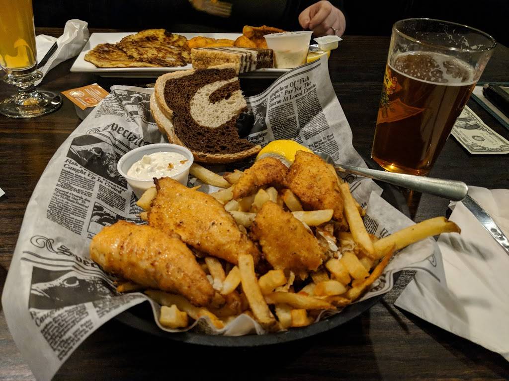 Dublins Irish Pub | restaurant | 2070 W 9th Ave, Oshkosh, WI 54904, USA | 9203850277 OR +1 920-385-0277