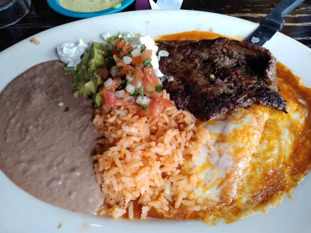 El Patio | restaurant | 100 W Magnolia St, Angleton, TX 77515, USA | 9798644400 OR +1 979-864-4400