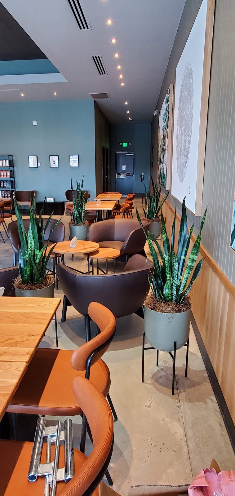 Starbucks | cafe | 561 First Colonial Rd, Virginia Beach, VA 23451, USA | 7579740280 OR +1 757-974-0280