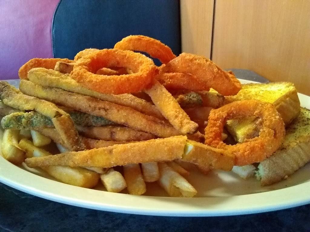 Burger Rush | restaurant | 475 W Stetson Ave, Hemet, CA 92543, USA | 9519292333 OR +1 951-929-2333