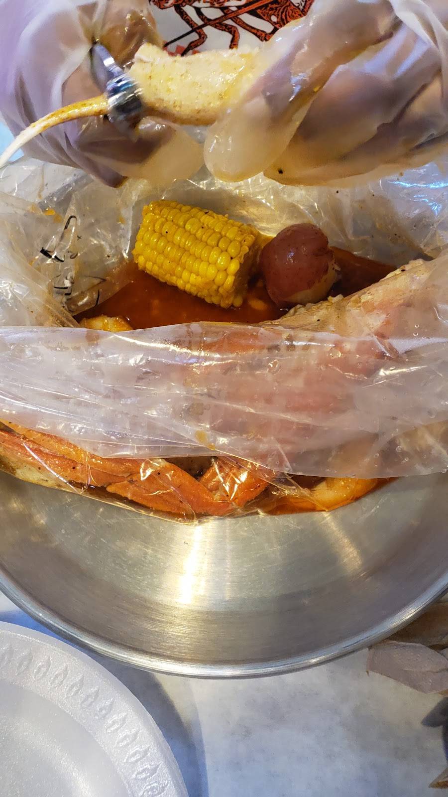 Red Crab Seafood Restaurant | restaurant | 120 Hanes Square Shop Cir, Winston-Salem, NC 27103, USA | 3368936310 OR +1 336-893-6310