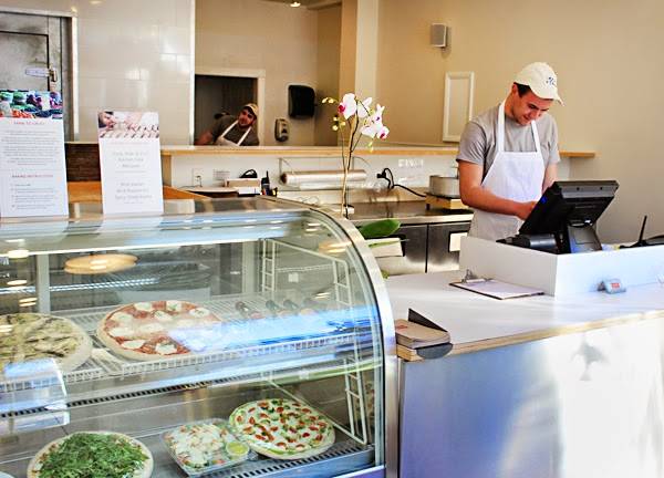 Bake HomeMade Pizza | restaurant | 268 E Deerpath Rd, Lake Forest, IL 60045, USA | 8476156000 OR +1 847-615-6000