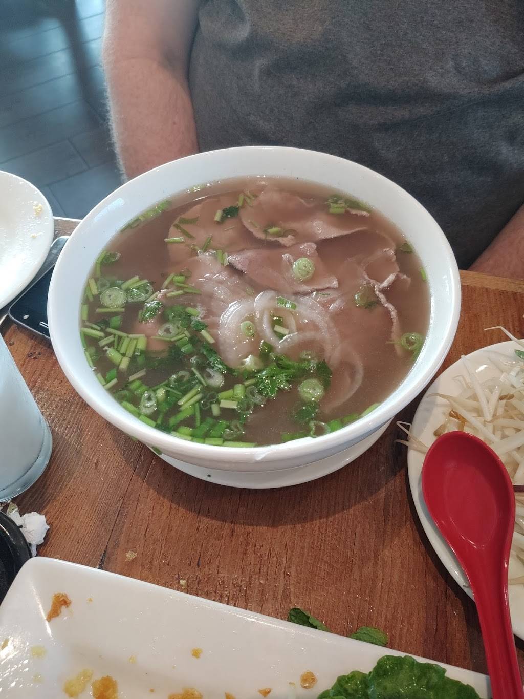 OMG Pho | restaurant | 201 Vertin Blvd, Shorewood, IL 60404, USA | 8157336630 OR +1 815-733-6630