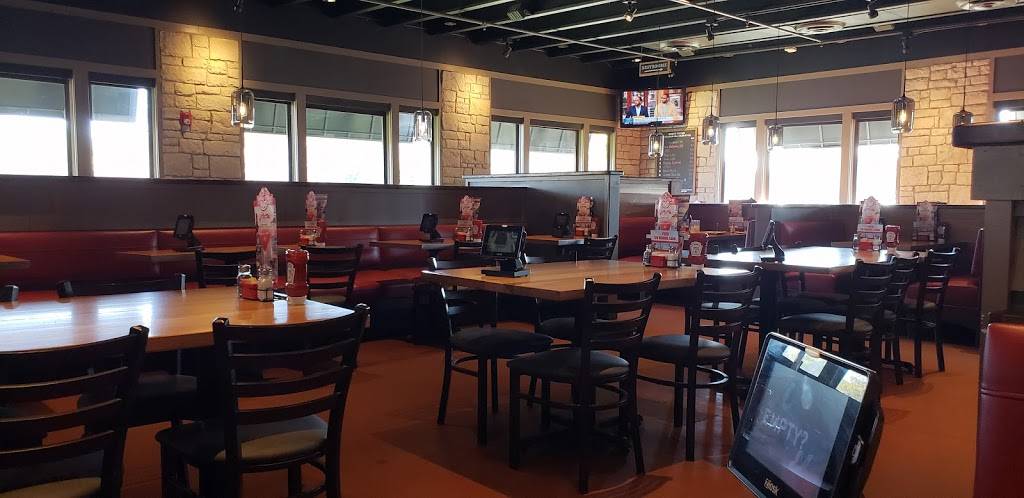 Chilis Grill & Bar | meal takeaway | 32120 Dyer St, Union City, CA 94587, USA | 5106759810 OR +1 510-675-9810