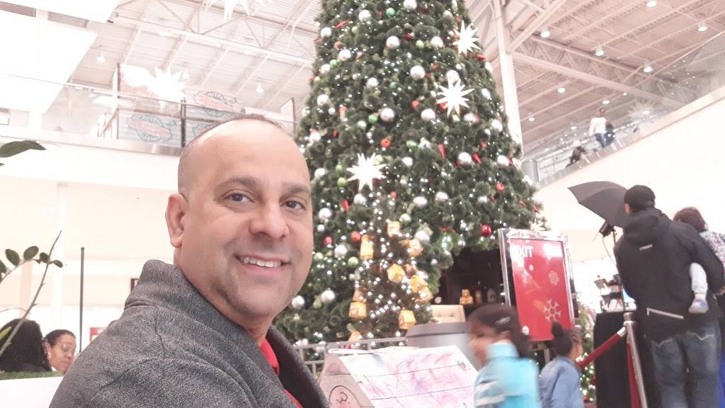 Nathans Famous | restaurant | 651 Kapkowski Rd, Elizabeth, NJ 07201, USA | 9082824800 OR +1 908-282-4800