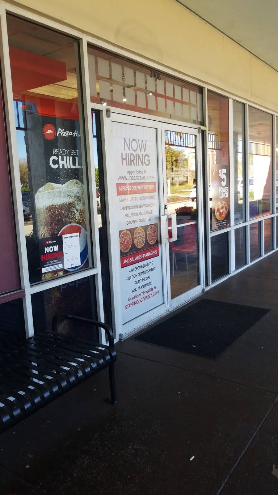 Pizza Hut | meal takeaway | 3908 Town Center Blvd, Orlando, FL 32837, USA | 4072402400 OR +1 407-240-2400