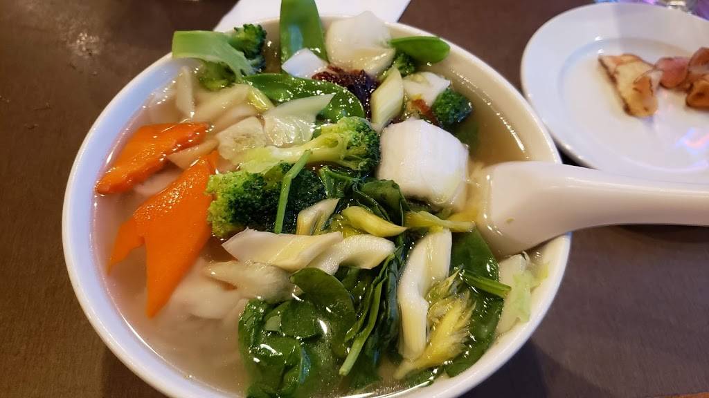 Ducs Vietnamese and Chinese Cuisine | restaurant | 783 Radio Dr #100b, Woodbury, MN 55125, USA | 6517351044 OR +1 651-735-1044