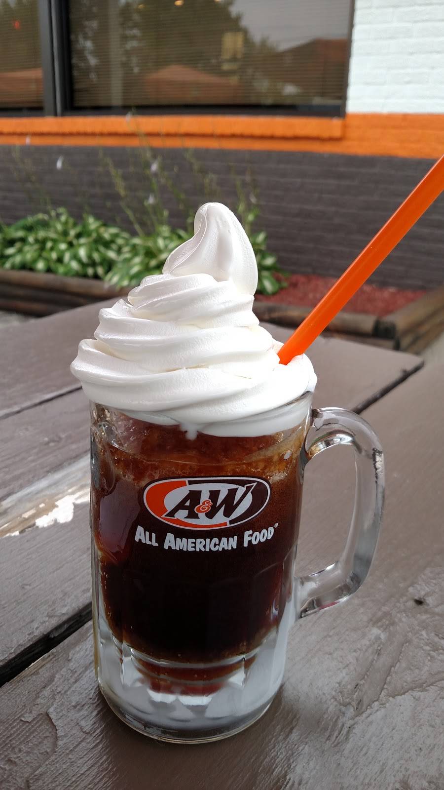 Dodgeville A&W | restaurant | 201 County Road YZ, Dodgeville, WI 53533, USA | 6089353056 OR +1 608-935-3056