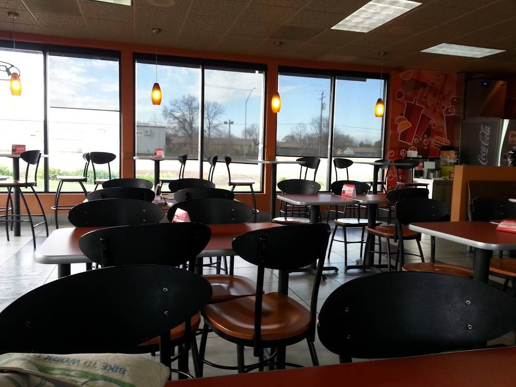 Jack in the Box | restaurant | 2010 Arby Way, Anderson, CA 96007, USA | 5303651765 OR +1 530-365-1765