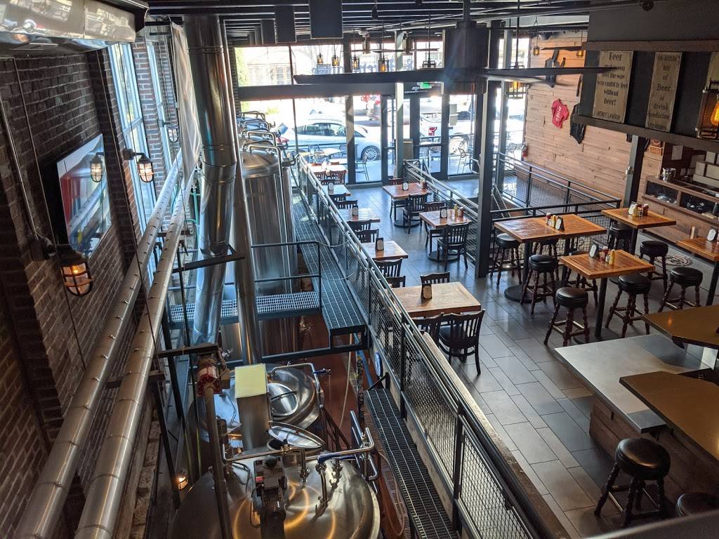 Burgers and Brew | restaurant | 1616 J St, Sacramento, CA 95814, USA | 9164922850 OR +1 916-492-2850