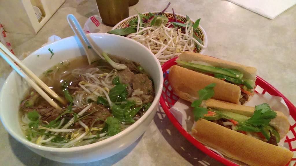 Pho Pasteur II | restaurant | 1927 E Belt Line Rd, Carrollton, TX 75006, USA | 9724188972 OR +1 972-418-8972