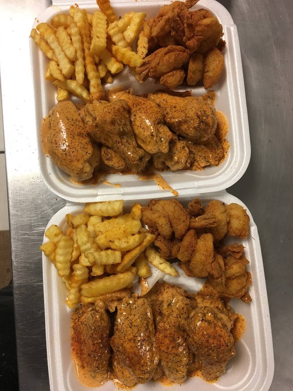 Malula wings seafood subs salad | restaurant | 1352 University Blvd N, Jacksonville, FL 32211, USA | 9043370573 OR +1 904-337-0573