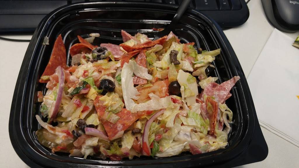 Subway | restaurant | 140 Walton St, Syracuse, NY 13202, USA | 3154710165 OR +1 315-471-0165