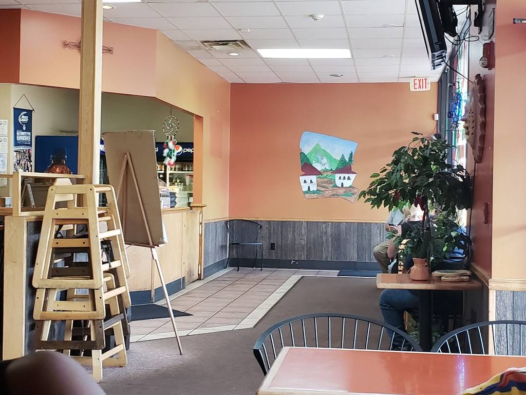 Las Chilis | restaurant | 6210 Raytown Trafficway, Raytown, MO 64133, USA | 8163566330 OR +1 816-356-6330