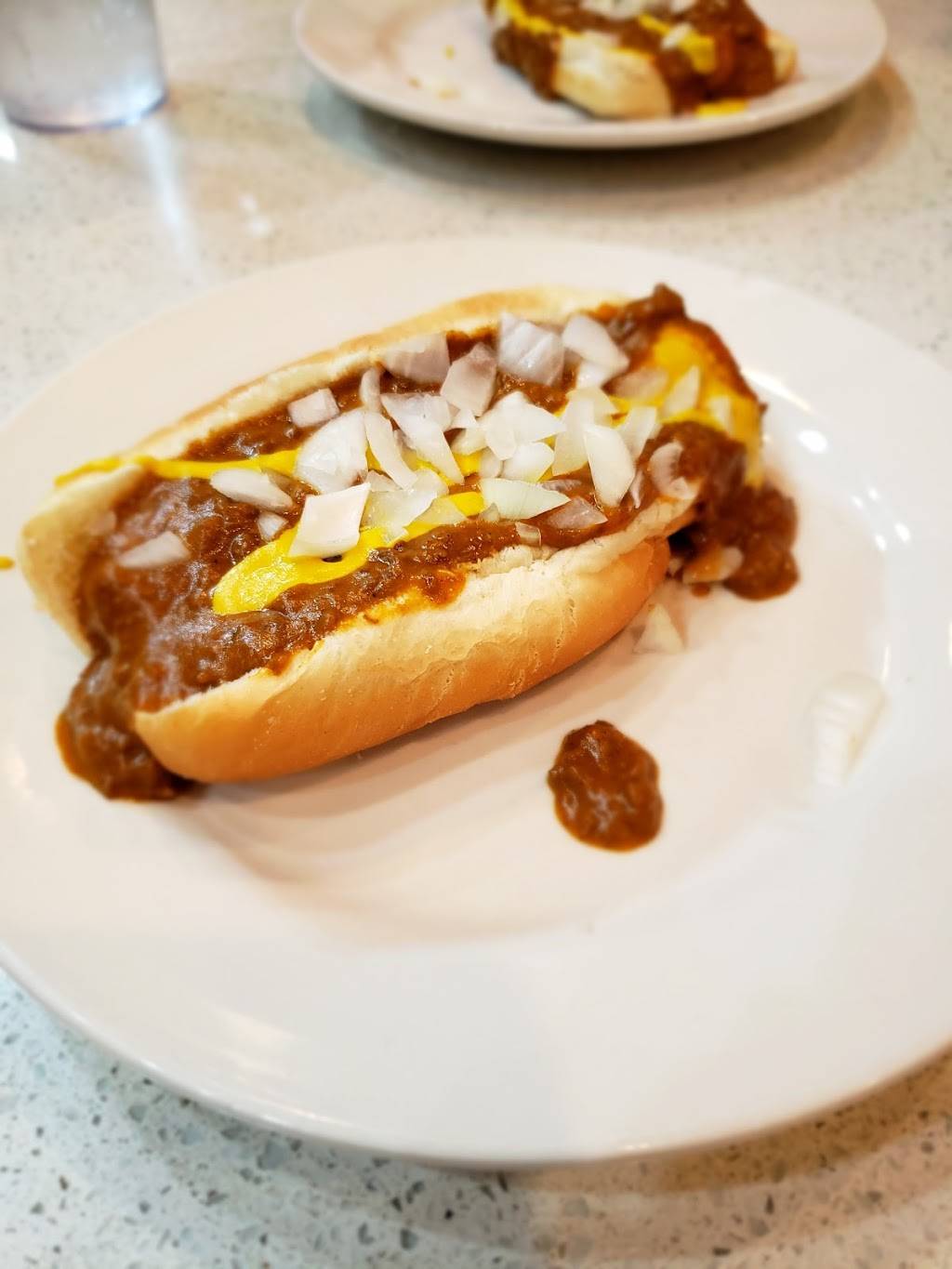 Nicky Ds | restaurant | 39099 Van Dyke Ave, Sterling Heights, MI 48313, USA | 5869770031 OR +1 586-977-0031