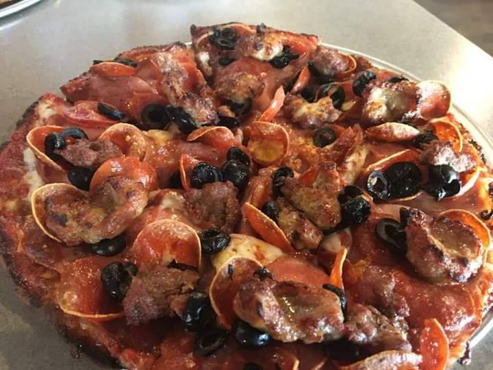 Mark & Monicas Family Pizza | restaurant | 4751 Manzanita Ave, Carmichael, CA 95608, USA | 9164871010 OR +1 916-487-1010