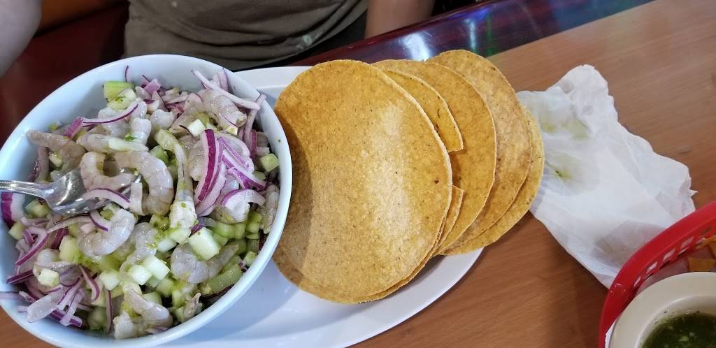 Mariscos El Nayarita | restaurant | 1922 E Lake Ave, Watsonville, CA 95076, USA | 8317631910 OR +1 831-763-1910