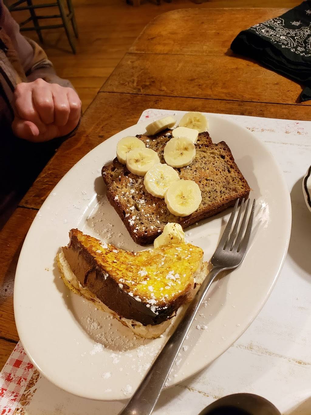 The Farmhouse | restaurant | 19049 Clayborn St, Metamora, IN 47030, USA | 7656472645 OR +1 765-647-2645