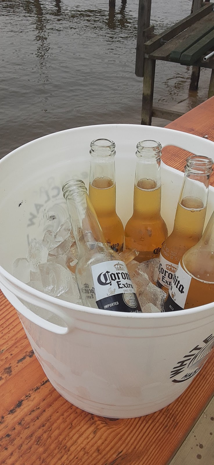 Tiki Lee’s Dock Bar | restaurant | 4309 Shore Rd, Sparrows Point, MD 21219, USA | 4435948454 OR +1 443-594-8454