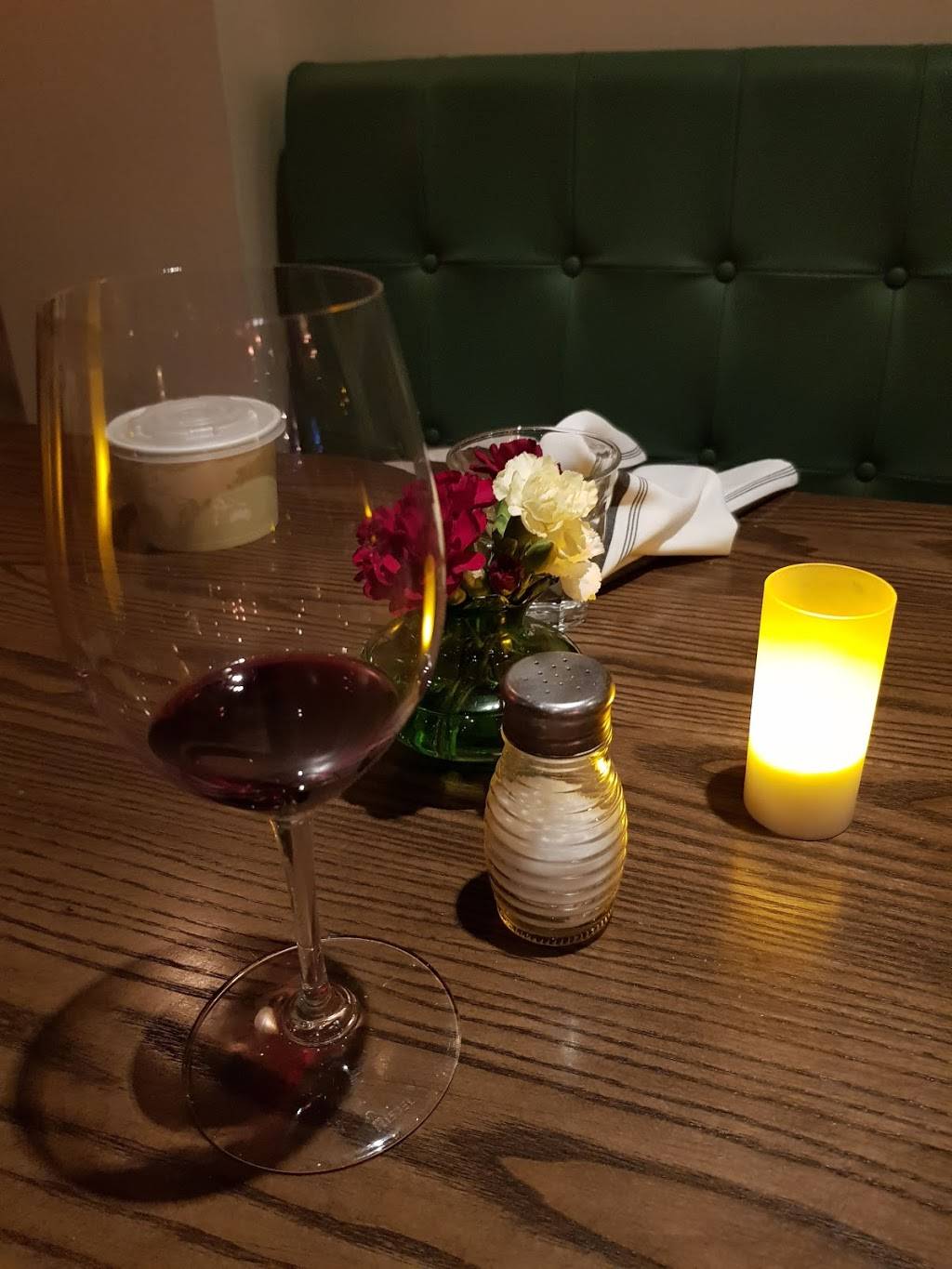 Highview Food & Drink | restaurant | 166 High St, Southampton, ON N0H 2L0, Canada | 5194834003 OR +1 519-483-4003