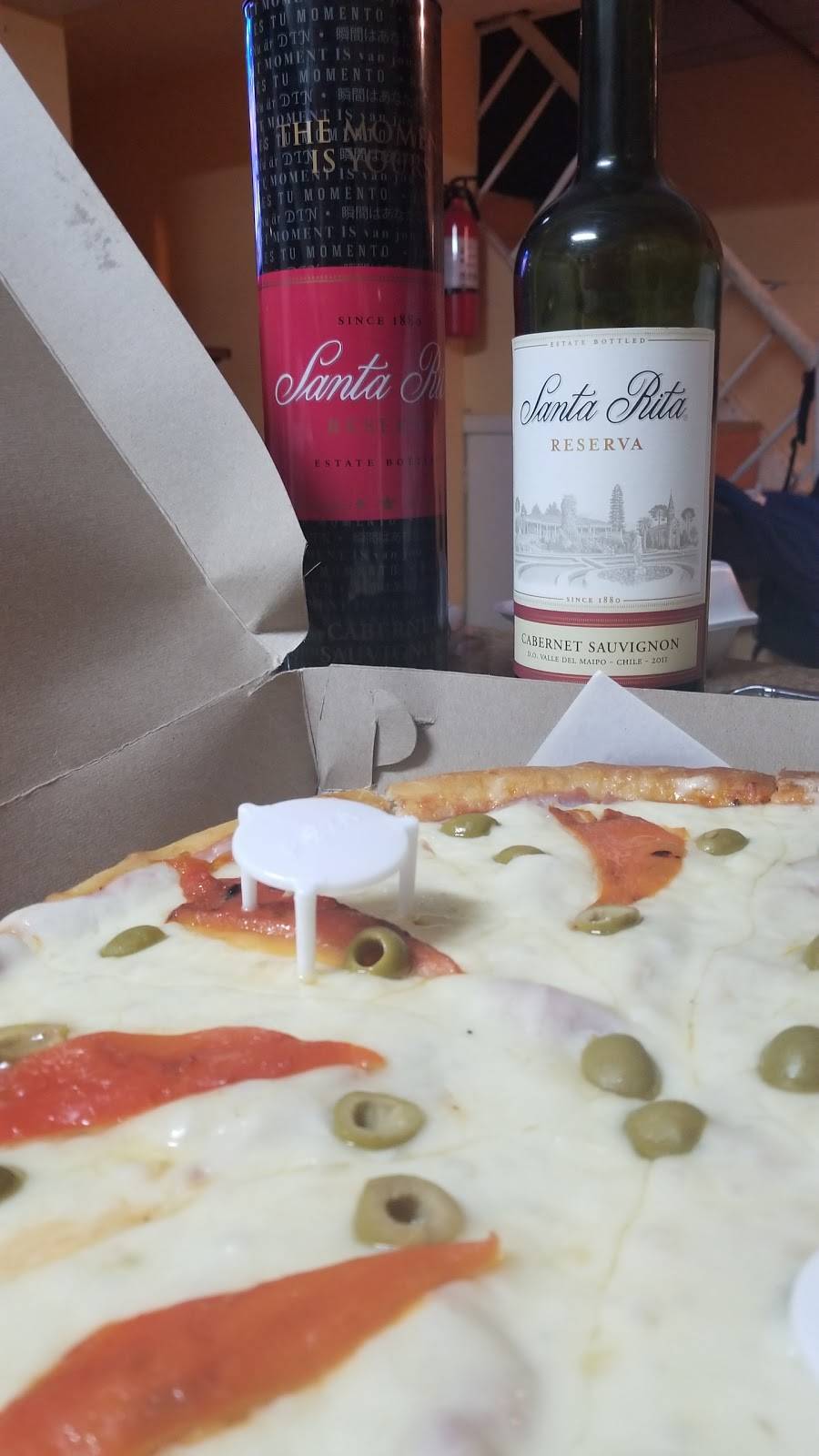 Taste of Dollys | restaurant | 40-07 111th St, Corona, NY 11368, USA | 7185651420 OR +1 718-565-1420